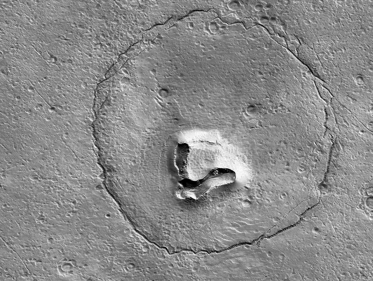 NASA/JPL-Caltech/UArizona NASA/JPL-Caltech/UArizona
