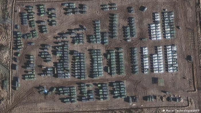 Российские войска вблизи Ельни 1 ноября 2021 года. Снимок со спутника