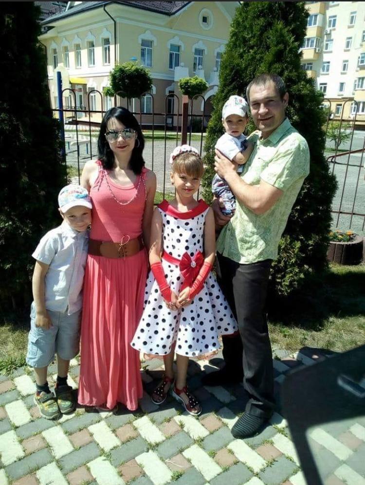 Марина Наумець із дітьми. Фото з соціальних мереж Марини Марина Наумець із дітьми. Фото з соціальних мереж Марини