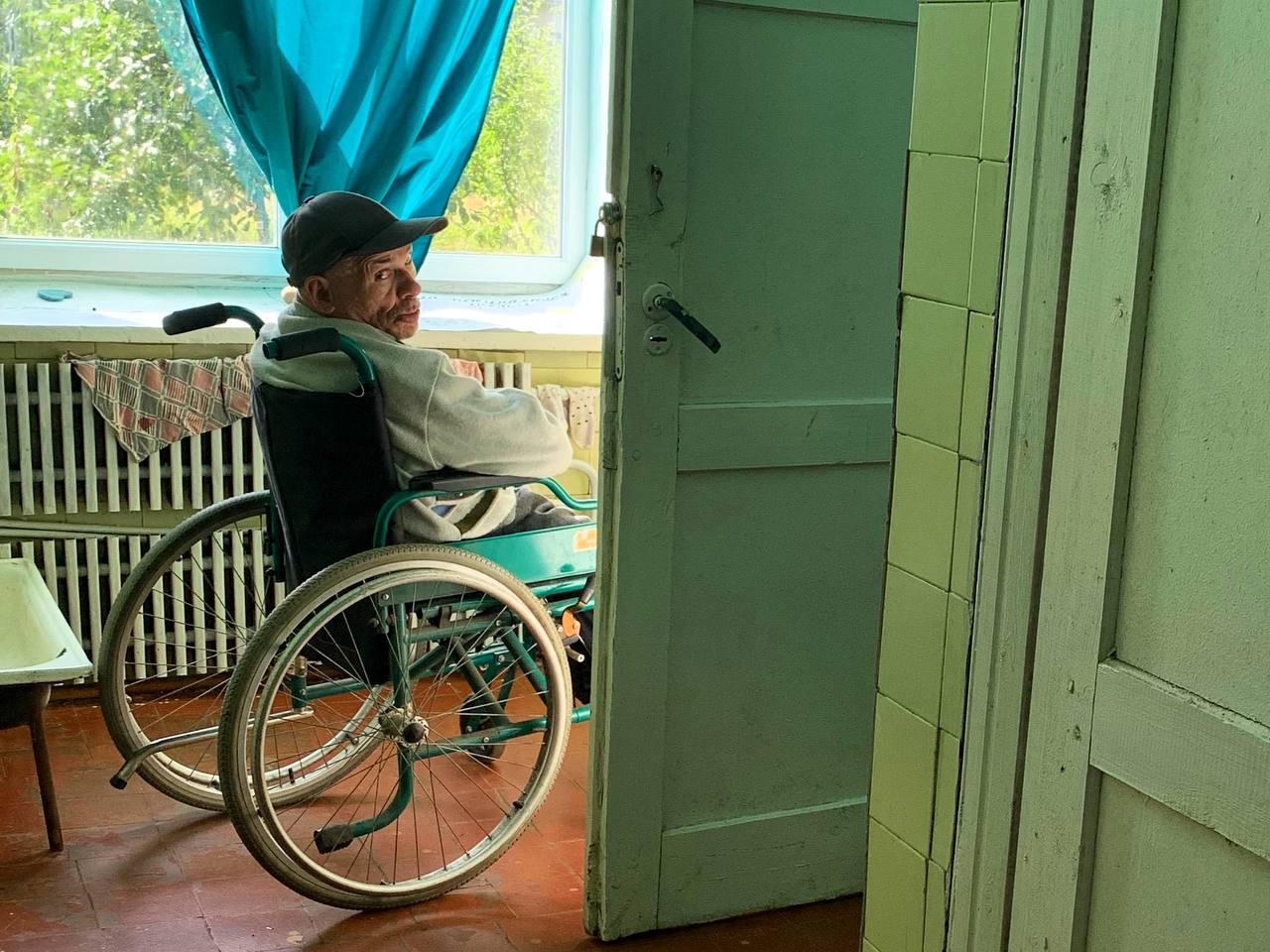 Безкоштовно заселять старих та маломобільних ВПО