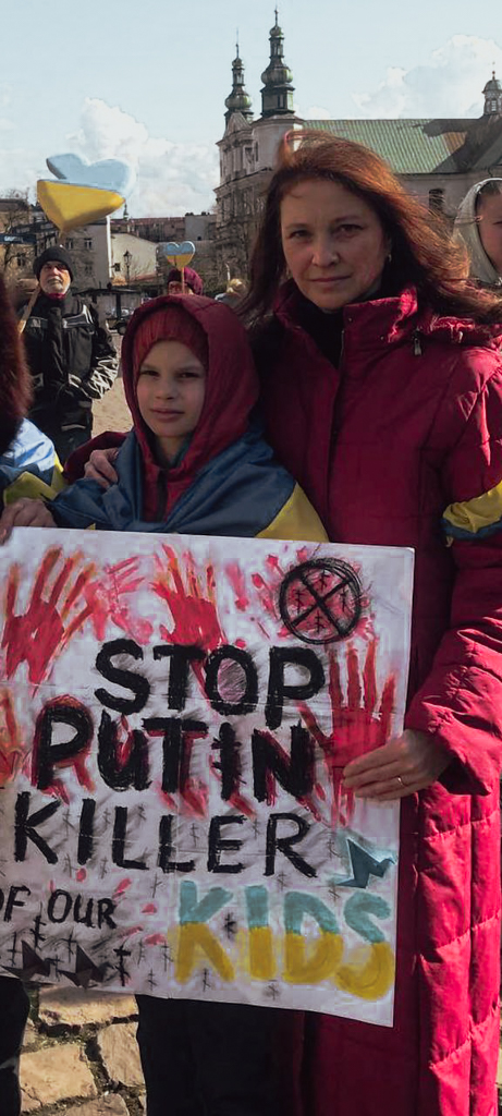 Руслана Басова та її син Олесь Скрипник