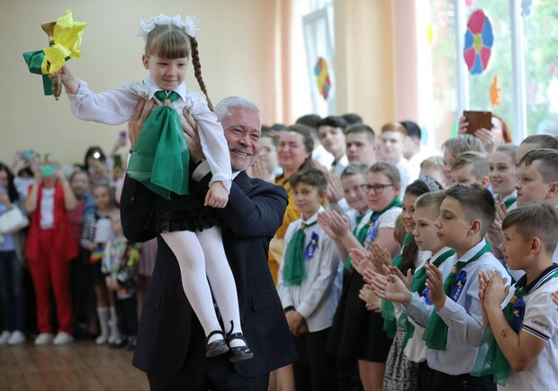 Без коментарів