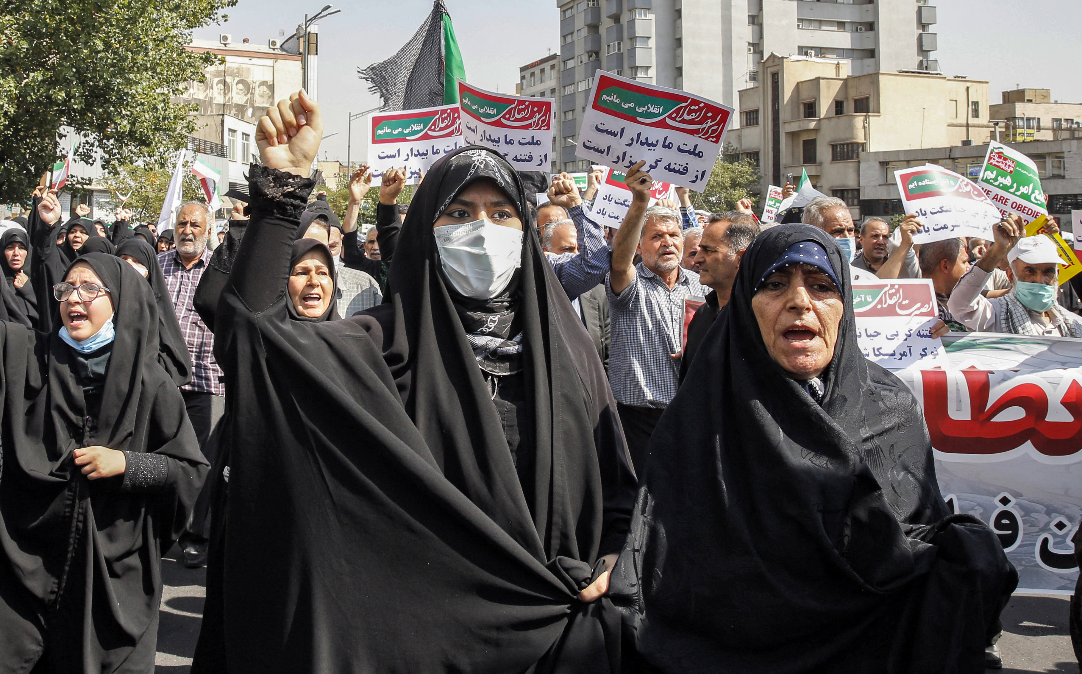 Ситуация в иране последние новости. Протесты в Иране Махса амини. Иран женщины.