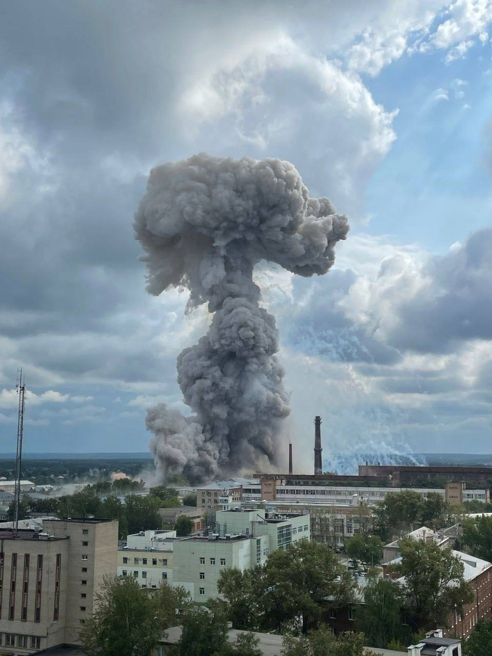 Взрыв на заводе под Москвой - Власти объявили эвакуацию - видео - ZN.ua