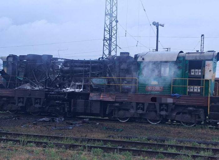 Росіяни два дні поспіль атакують залізницю: пошкоджено чотири локомотиви