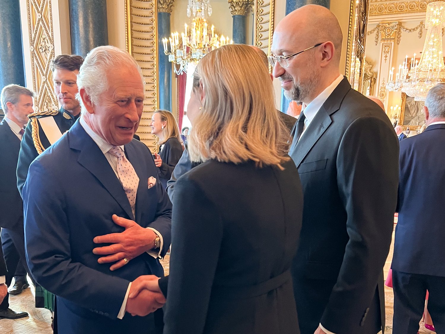 Олена Зеленська і король Чарльз Олена Зеленська і король Чарльз