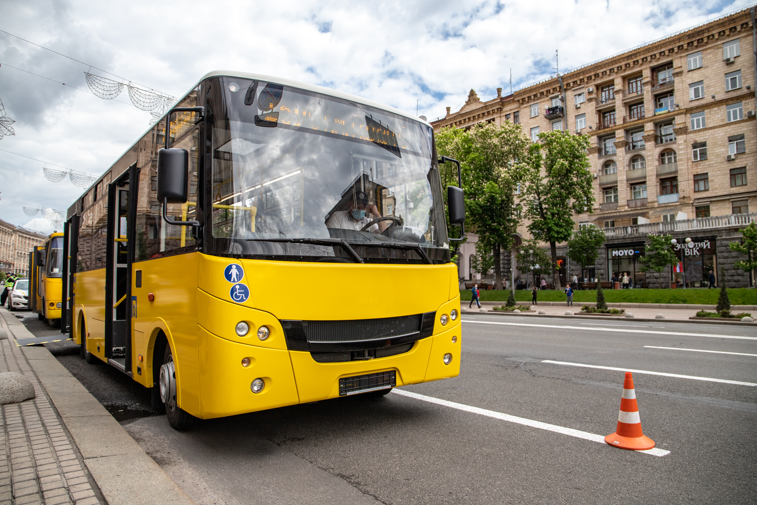 Транспорт в Киеве во время тревоги - Полиция должна останавливать маршрутки  - новости Киев - ZN.ua