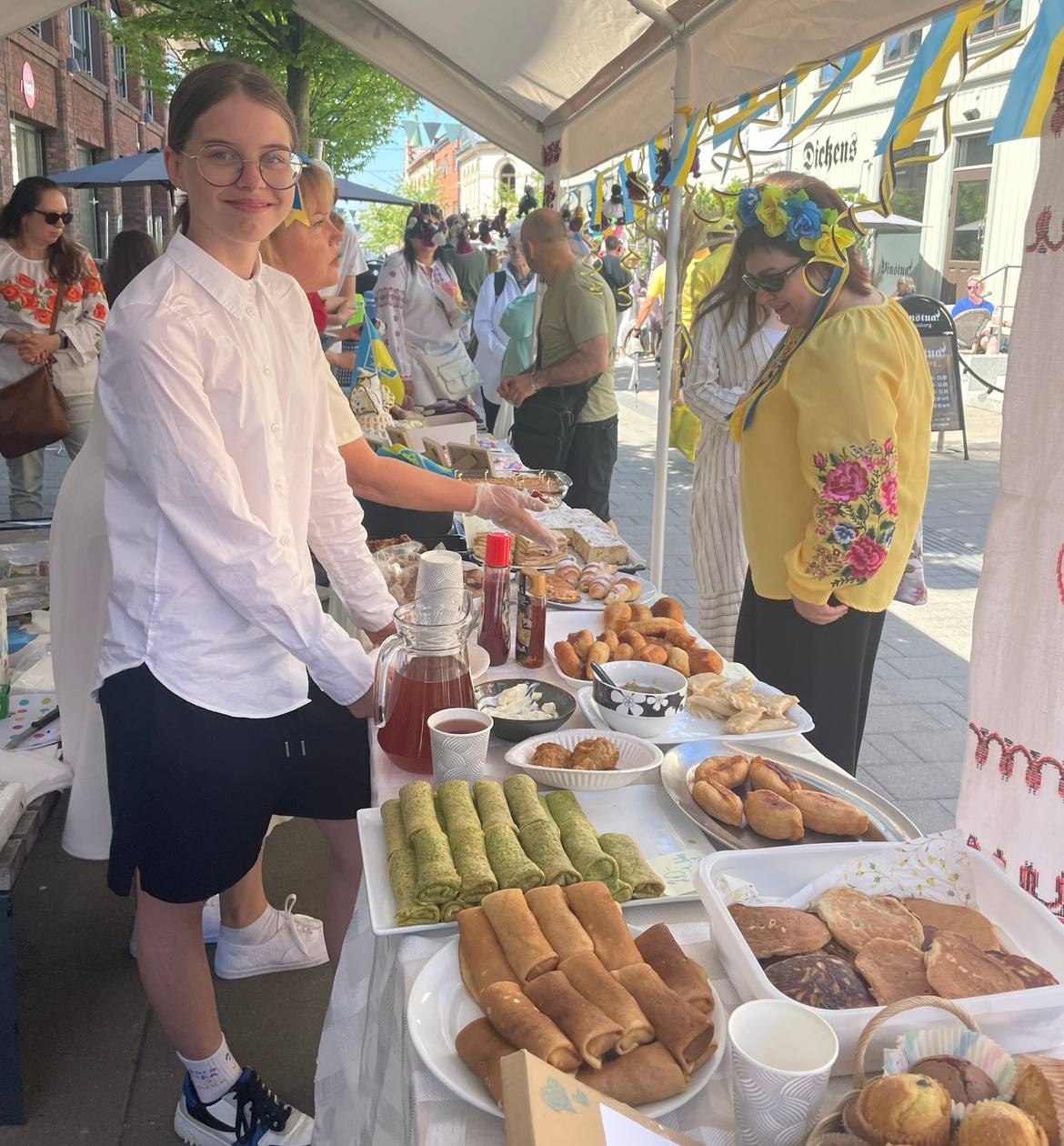 Донька Валі на ярмарку в Норвегії