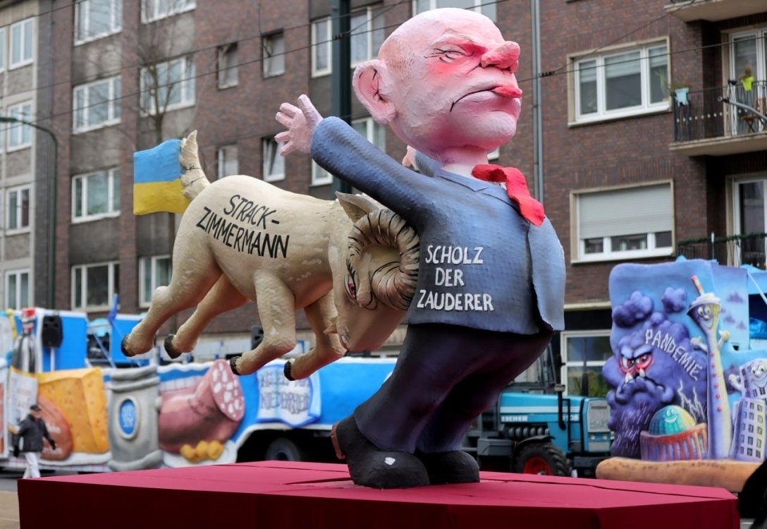 Шольц зволікає з допомогою Україні. Джерело: DW