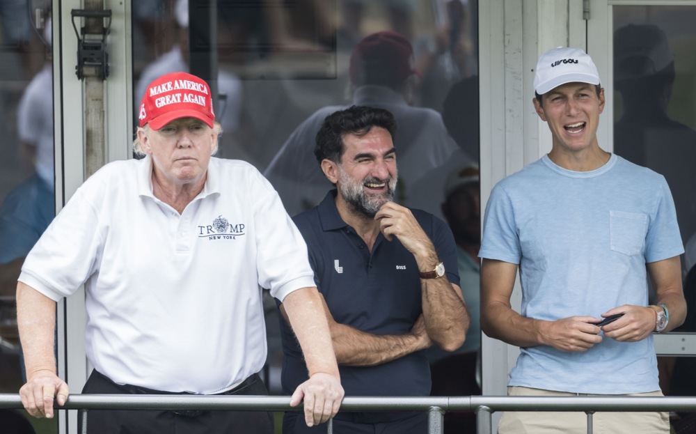 Джаред Кушнер (праворуч) – чоловік Іванки Трамп, дочки Дональда Трампа (ліворуч)