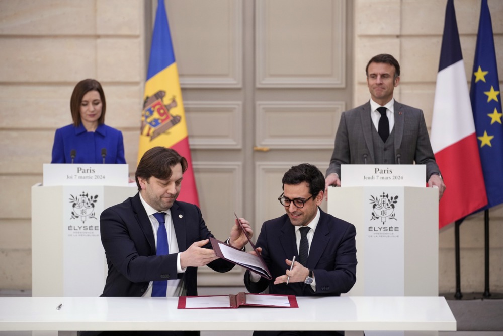 Подписание соглашения Подписание соглашения