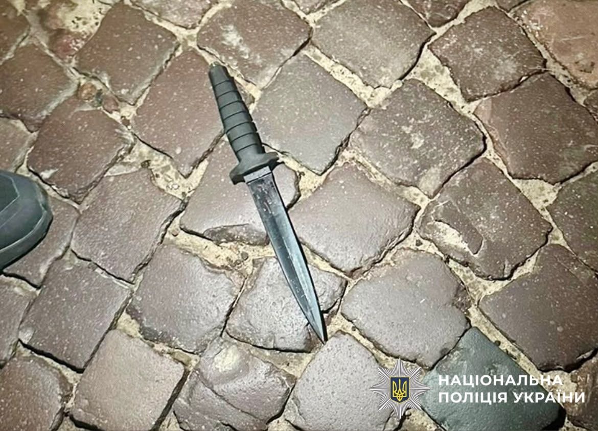 Убивство військового ТЦК у Львові: 25-річний чоловік пустив у хід ніж і дістав кулю від поліції