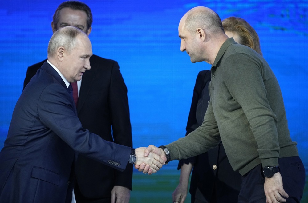 Владимир Путин и Артем Жога