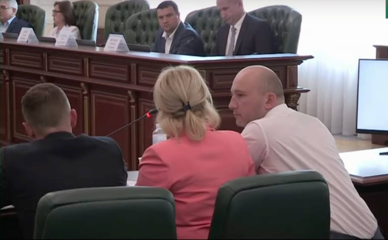 Суддя Олексій Тандир на засіданні ВРП Суддя Олексій Тандир на засіданні ВРП