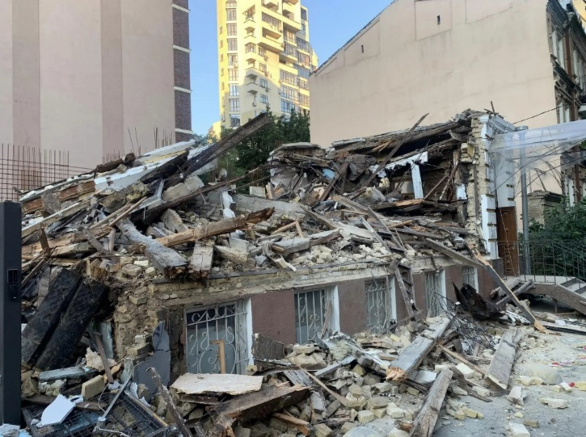 Зруйнована садиба Зеленських Зруйнована садиба Зеленських