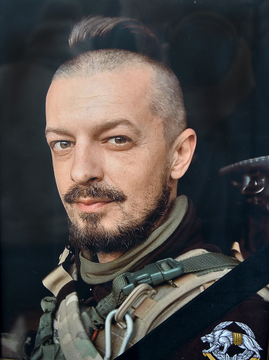 У Києві відбулося прощання із військовим та режисером "Орла і решки" Василем Хомком