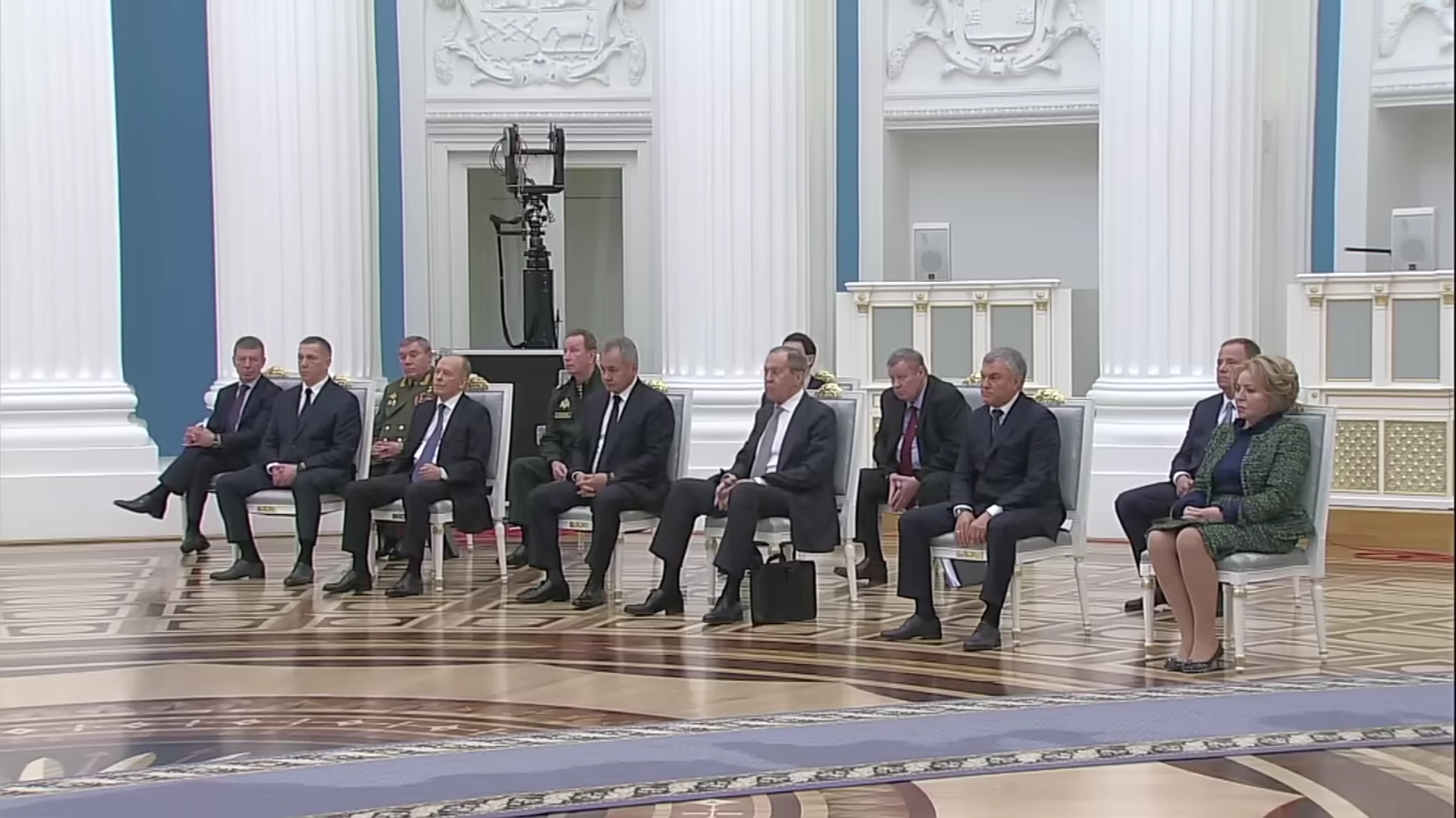 Засідання Ради безпеки Росії напередодні повномасштабного вторгнення, 21 лютого 2022 р. Засідання Ради безпеки Росії напередодні повномасштабного вторгнення, 21 лютого 2022 р.