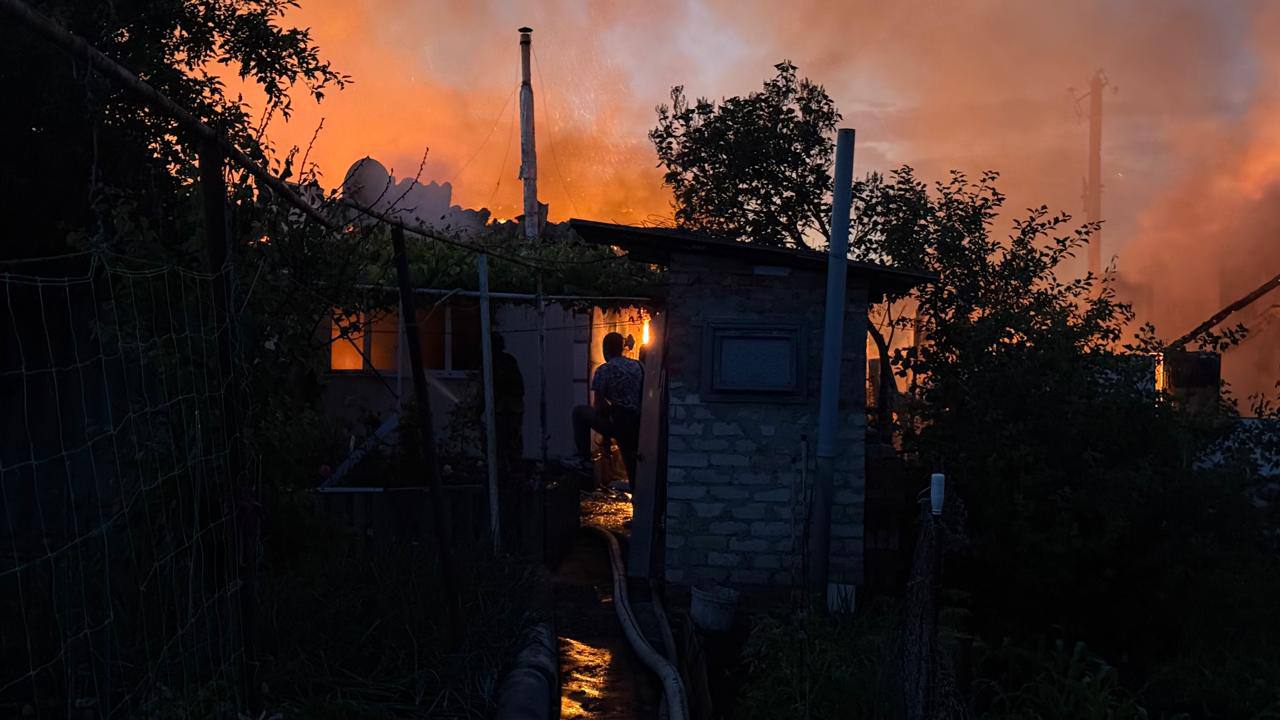 Через російський удар у Балаклії постраждали шестеро людей, серед них є діти: фото наслідків