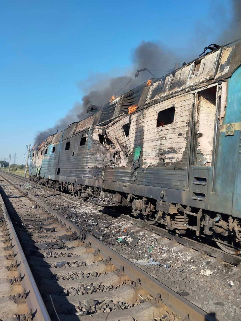 У Запорізькій області російський дрон атакував пасажирський поїзд: поранено провідницю