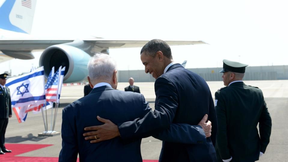 Обама, по сообщениям израильских СМИ, собирается ознакомить премьера Биньямина Нетаньяху с планами США насчет ядерной программы Ирана, которые допускают применение военной силы