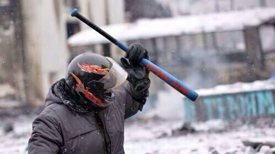 Такими фотографиями МВД иллюстрирует свое сообщение о возможной подготовке провокации