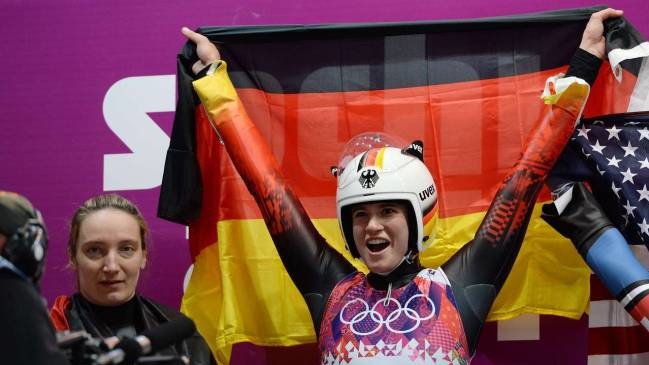 Натали Гайзенберг выиграла заезды саночниц-одиночниц