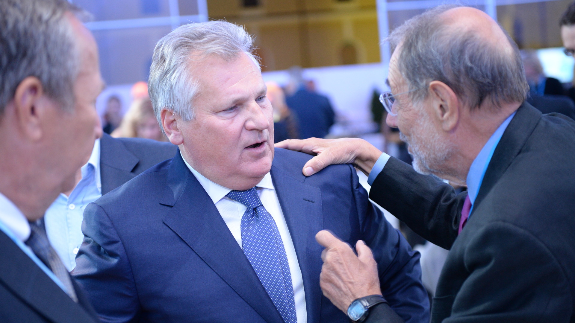 Александр Квасьневский, Президент Республики Польша (1995 - 2005), Председатель Наблюдательного совета YES и Хавьер Солана, Президент, Центр мировой экономики и геополитики (ESADE); член Наблюдательного Совета Ялтинской Европейской Стратегии