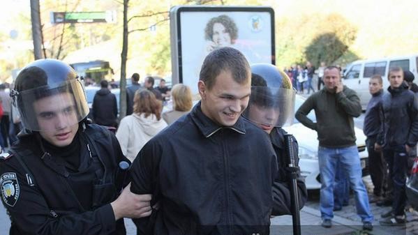 Под Радой задержали провокаторов