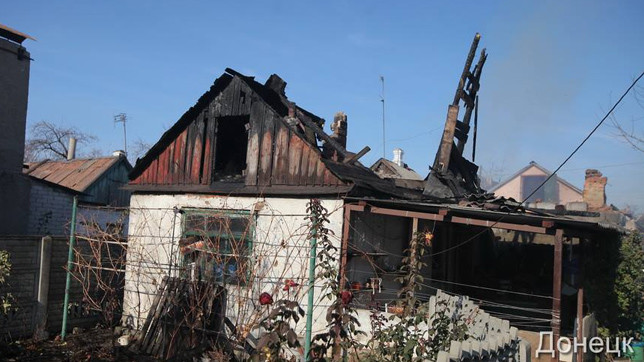 Четыре дома пострадали от попаданий.