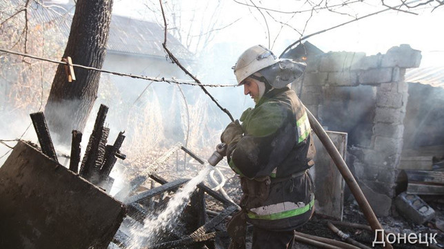 Четыре дома пострадали от попаданий.