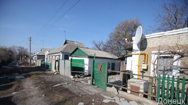 Четыре дома пострадали от попаданий.