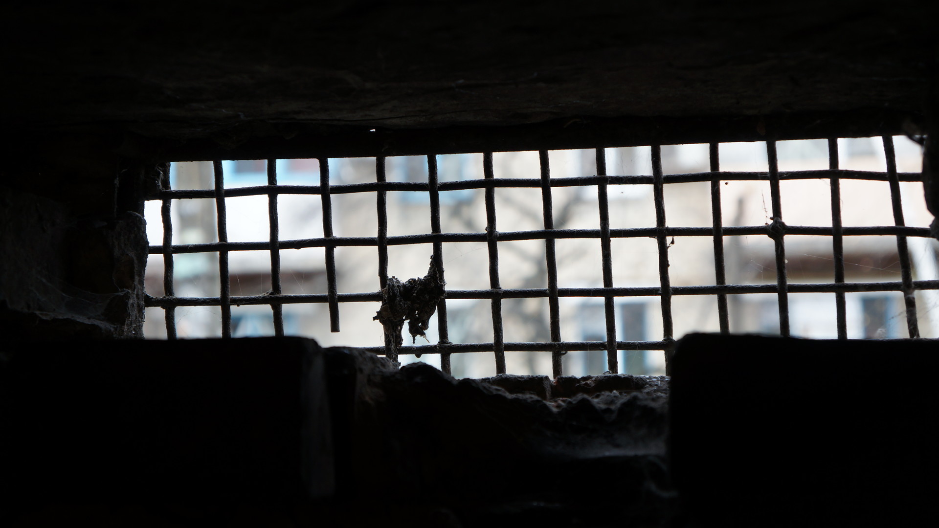 Поселок на окраине Донецка. Убежище