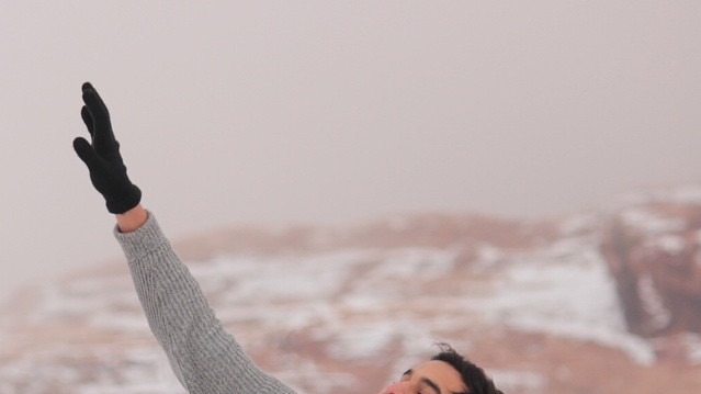 Саудиты обрадовались снегу.