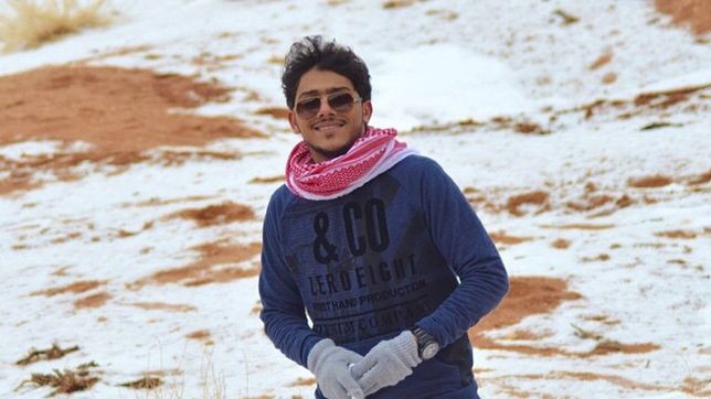 Саудиты обрадовались снегу.