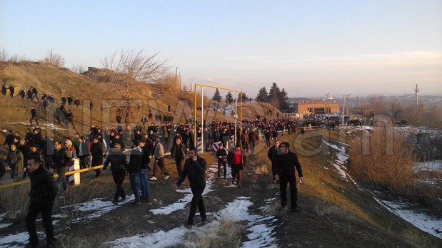 Протест біля військової бази Росії в Гюмрі, Вірменія. 14 січня. Фото: Новини Вірменії