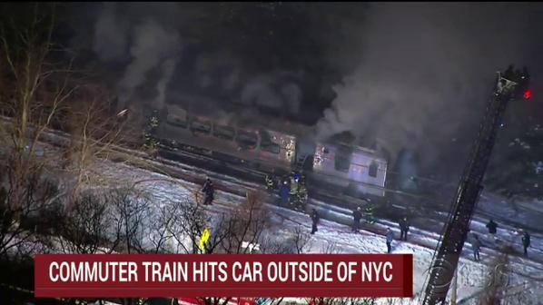 Аварія в Нью-Йорку: поїзд метро врізався в автомобіль