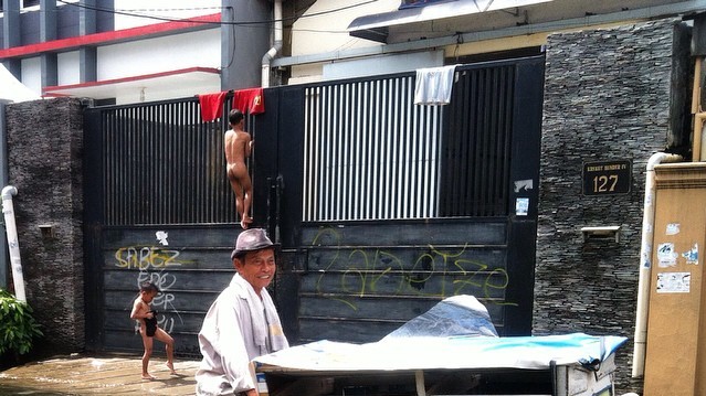 Рівень води на вулицях Джакарти вражає індонезійців