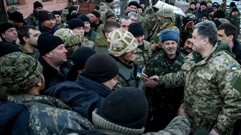 Порошенко в Артемовске с бойцами из-под Дебальцево, 18 февраля