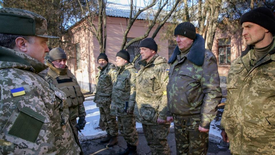 Порошенко в Артемовске с бойцами из-под Дебальцево, 18 февраля