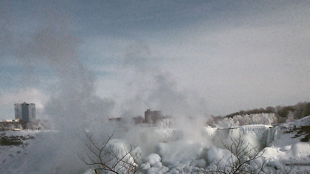 Ніагарський водоспад взимку