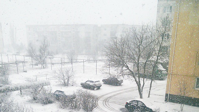 Неожиданный снег в марте удивил жителей Крыма