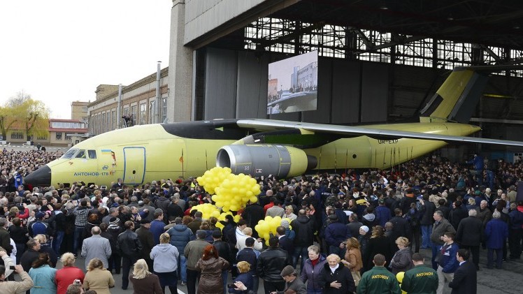 "Антонов" представил Ан-178