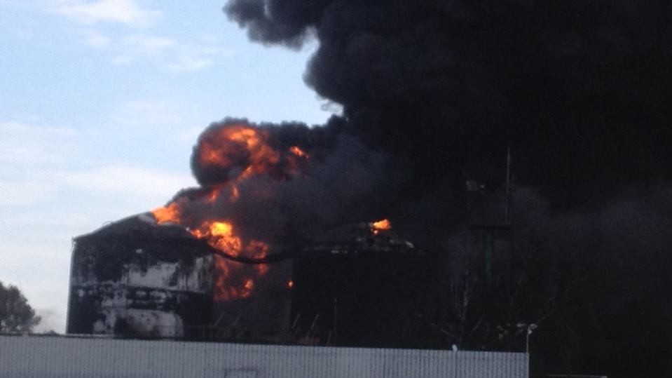 В Сети публикуют фото пожара