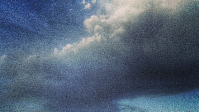 В Сети публикуют фото пожара