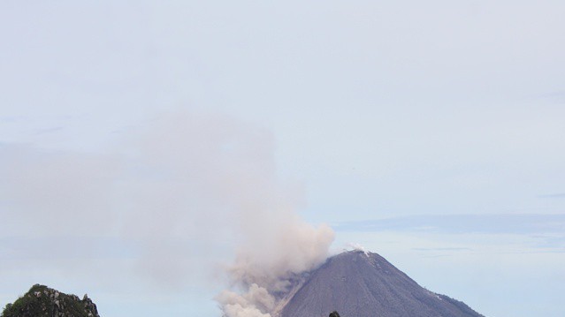 Вулкан Синабунг