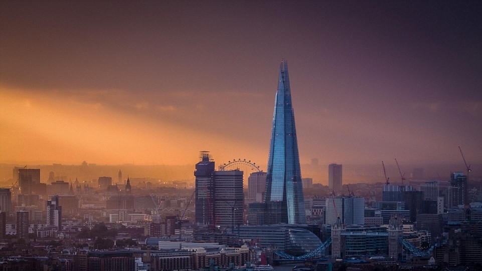 Конкурс називається "Landscape Photographer of the Year"