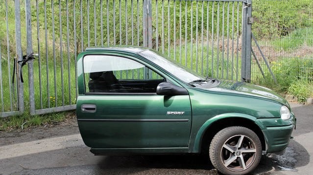 Свою частину майна хлопець вирішив продати