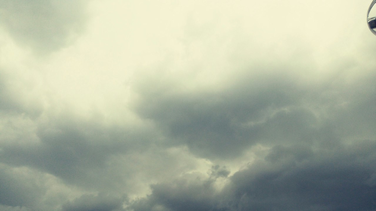 В Україні очікуються дощі і грози