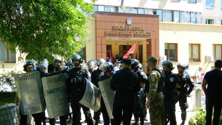 Пикет под зданием прокуратуры