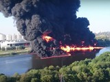 Москва-река горела